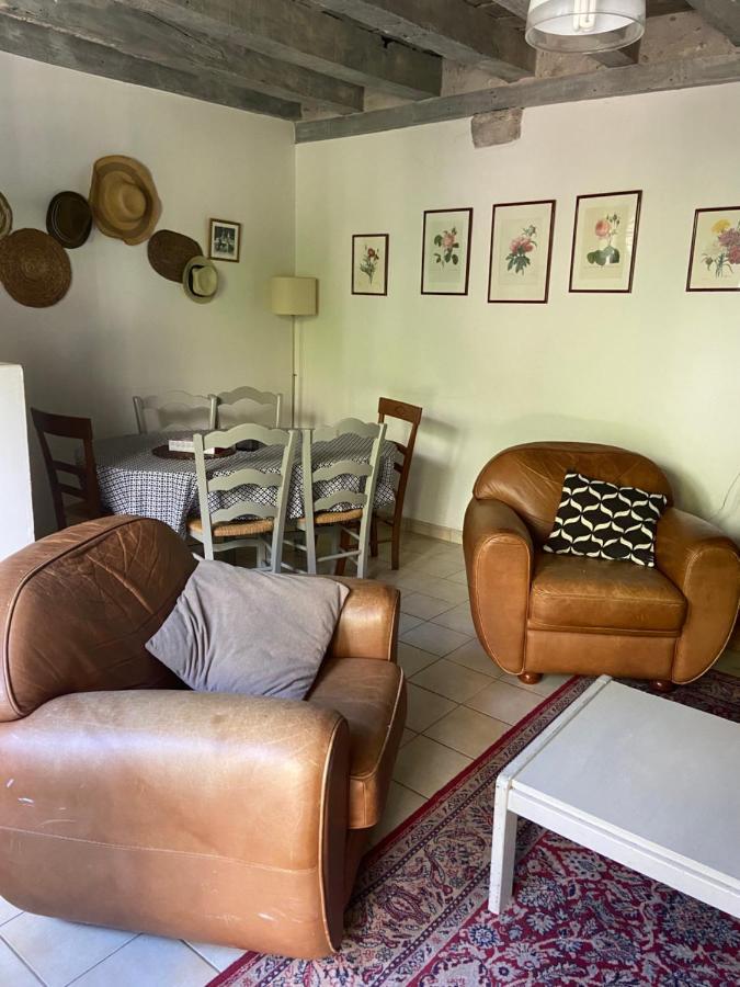 Gites « Le Clos Saint Hilaire » Mer Екстериор снимка